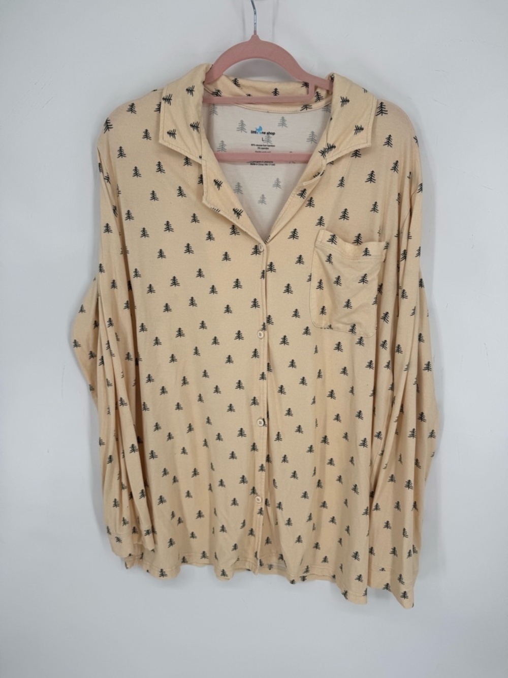 Little One Shop Cream Button-Up Bamboo Pajama Top with Tree Print Size Large